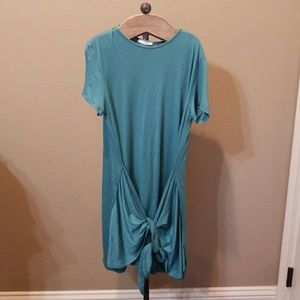 Teal dress with knot